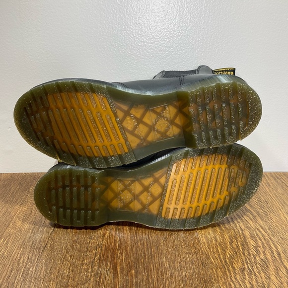 New Dr. Martens 2976 Black Chelsea Boots with Yellow Stitching Women’s Size 9 - Picture 9 of 12